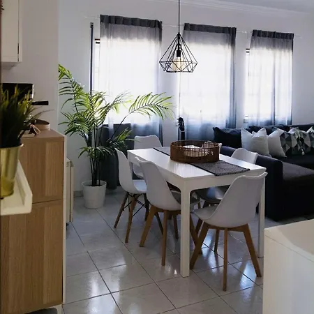Maresia House Apartment *