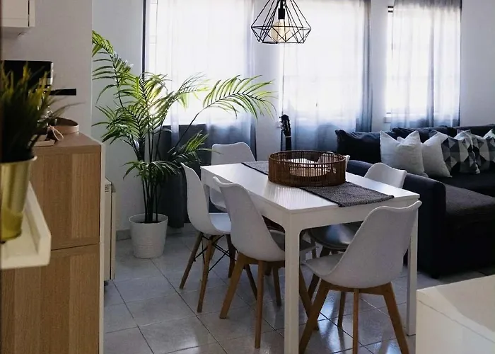 Maresia House Apartament *